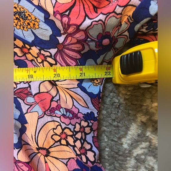 Terra & Sky Blue and Pink Ruffled 3/4 Sleeve Blouse size 1X (SKU-D-125) - Picture 10 of 10